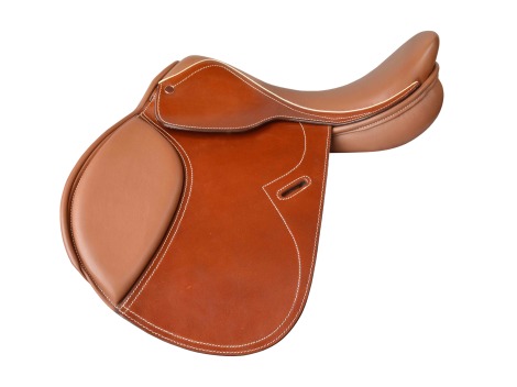 Jumping leather saddle - close contact